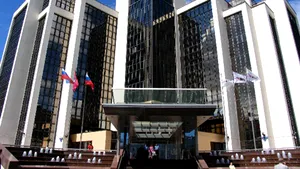 Rusia ar putea să adere la OPEC şi să reducă producţia