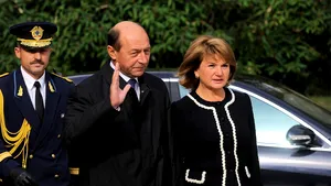 Traian Băsescu şi Maria Băsescu depun joi jurământul pentru a deveni cetăţeni moldoveni