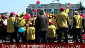 Protestul din Capitală al profesorilor s-a încheiat, aceştia acuză Guvernul de încălcarea legilor
