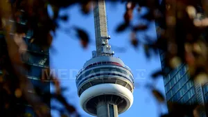 Turnul Naţional Canadian va fi iluminat special de naşterea copilului ducesei Catherine, în funcţie de sexul acestuia