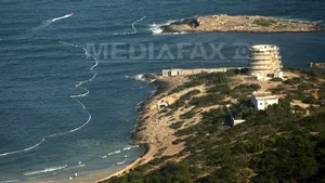 Cel puţin 700 de persoane ameninţate de un incendiu, evacuate de pe o plajă din Ibiza
