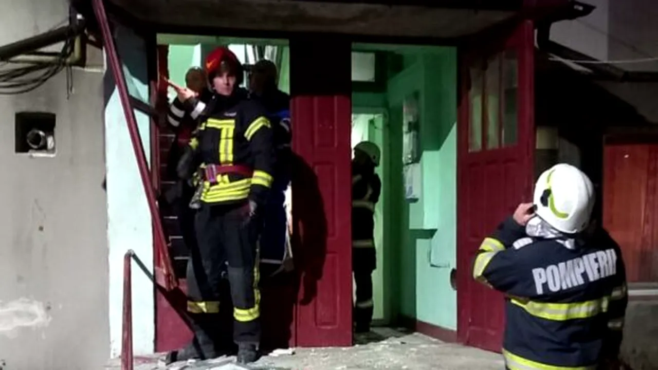 Explozie într-un bloc din Vulcan. Un bărbat a suferit arsuri