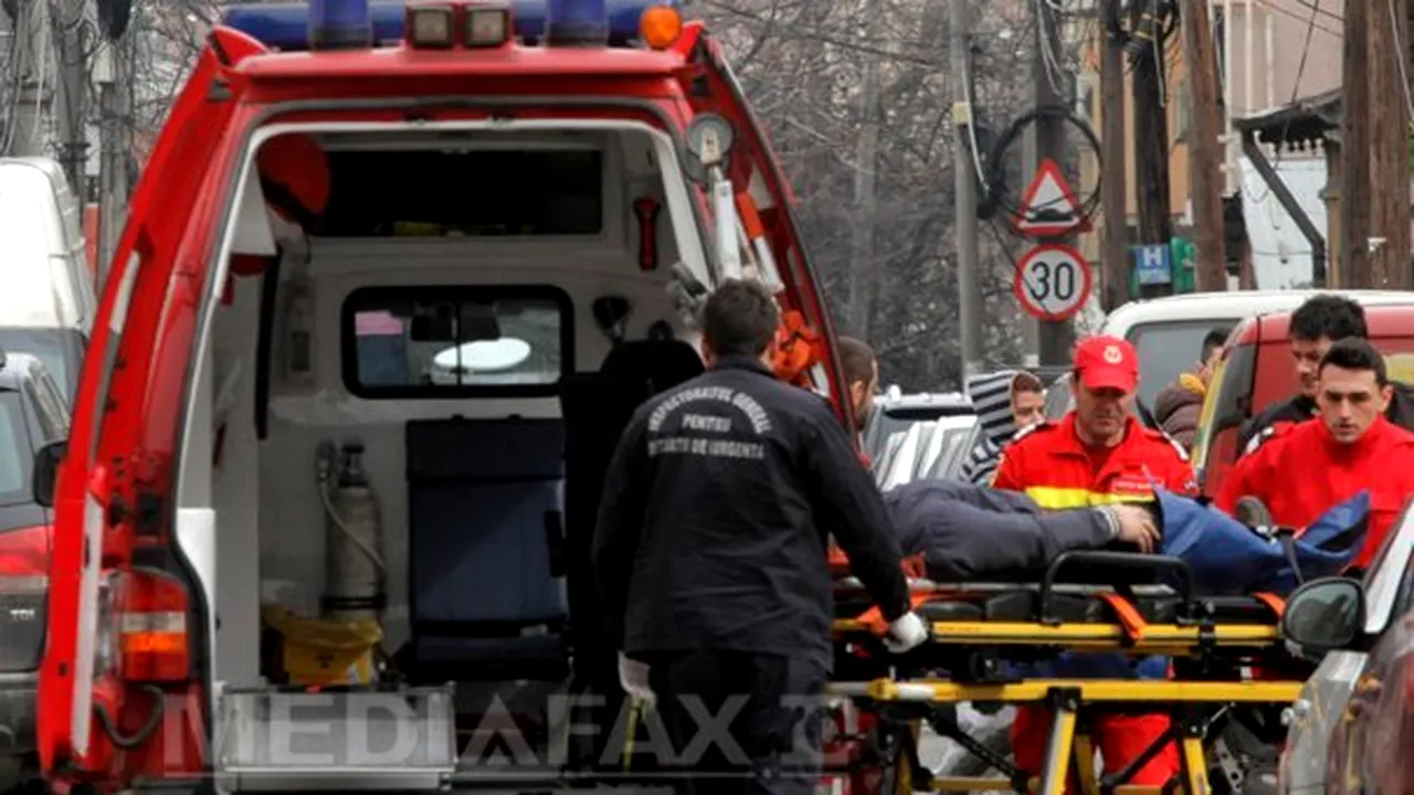 Poliţist împuşcat accidental în gât de un coleg, la Vaslui