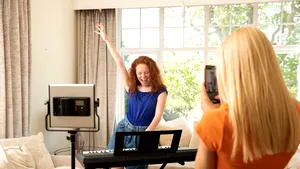 Concurenţă pentru TikTok: Aplicaţia cumpărată de Reddit are 1 miliard de vizualizări pe lună