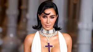 Despăgubiri de doar un euro pentru Kim Kardashian după ce a fost victima unui jaf armat din Paris