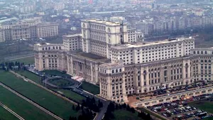 Destrămarea coaliţiei de guvernământ nu are un impact imediat asupra ratingurilor României