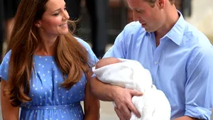 GALERIE FOTO cu Alteţa sa regală prinţul de Cambridge. Cum arată bebeluşul regal