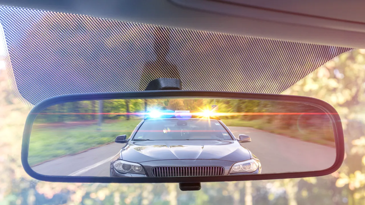 Cel mai amuzant permis de conducere din lume. Metoda folosită de un bărbat, prea leneş pentru a da examenul AUTO| FOTO