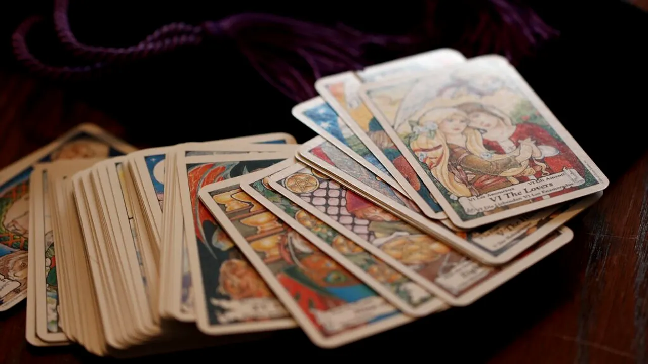 „Nu deschide până la Înviere”. Țeapă de 1.000 de euro cu metoda ghicitului