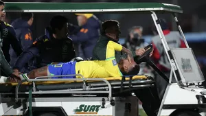 Neymar accidentat grav. Brazilia a pierdut cu 2-0 în Uruguay, după 22 de ani.