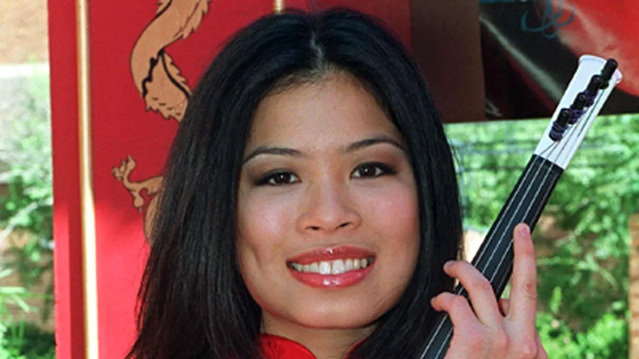 Vanessa-Mae concertează la Bucureşti, pe 30 noiembrie (Video)