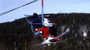 Zeci de turişti, blocaţi o oră în telescaun, la Predeal