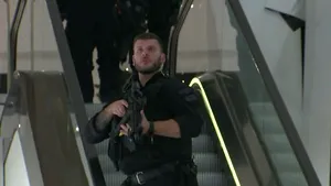 Incidentul care a creat panică la metroul din Londra, după 999 de apeluri de urgenţă. Ce s-a întâmplat cu cei doi bărbaţi care au declanşat evacuarea în masă 