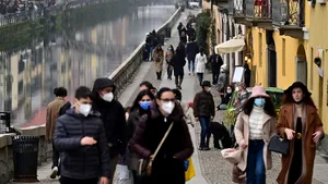 Italia intră în „zona roşie