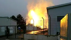 Explozie la un terminal de gaze naturale, lângă Viena: cel puţin un mort şi 18 răniţi/ Italia va declara stare de urgenţă / Gazprom redirecţionează fluxul de gaze / Preţurile gazelor din Marea Britanie au crescut cu 20% | FOTO, VIDEO