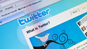 Twitter a raportat pierderi de peste 160 de milioane de dolari. Acţiunile companiei au scăzut cu 10%
