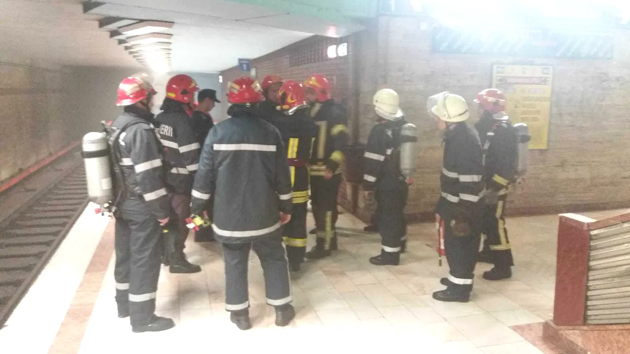 Alertă la METROU după o degajare de fum la staţia Eroii Revoluţiei. UPDATE: S-a localizat sursa incendiului, circulaţia a fost reluată