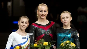 Gimnastele românce iau aurul şi argintul la sol, la Campionatul European. România îşi încheie participarea cu şase medalii