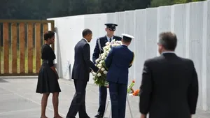 Barack Obama a depus o jerbă la monumentul ridicat în memoria victimelor zborului 93 United Airlines
