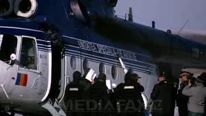 DNA: 30 de persoane, reţinute în cazul de corupţie de la vămile din vestul ţării