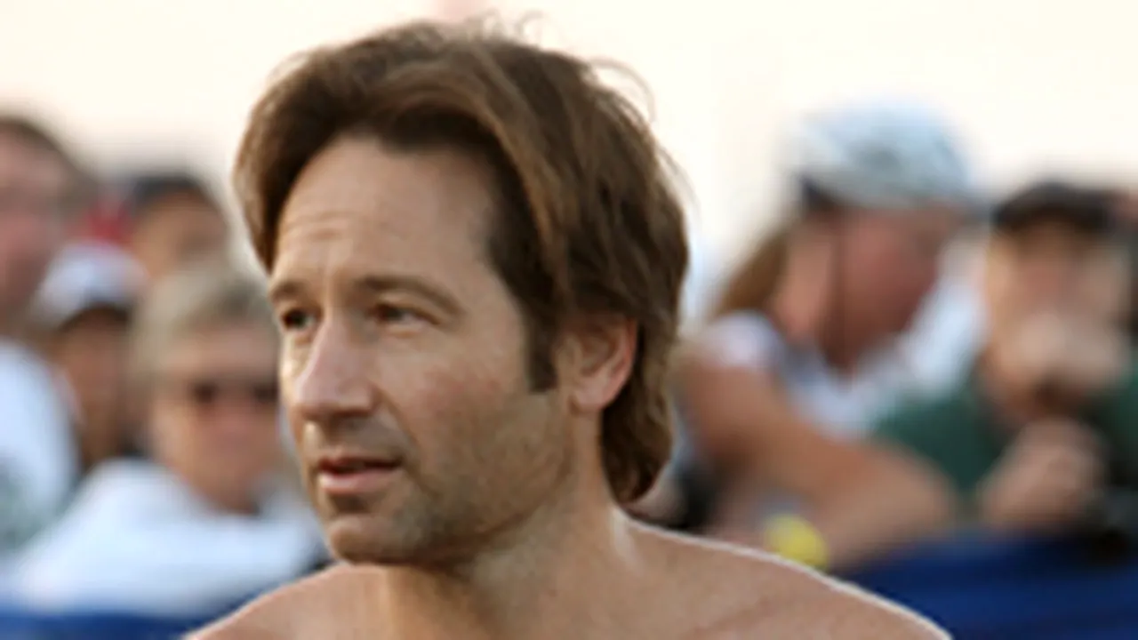 David Duchovny, internat pentru dependenţă de sex (Video)