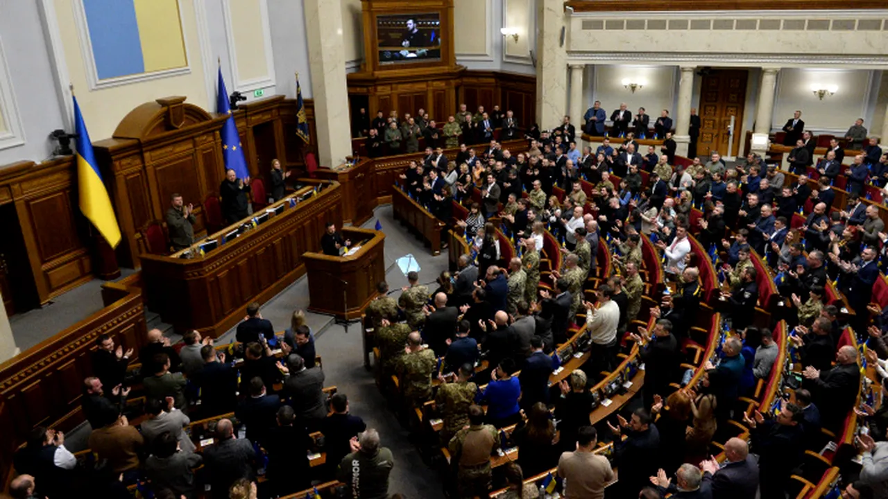 Un acord de pace va fi slab, fie foarte slab, fie inexistent, spune liderul partidului aflat la putere în Ucraina