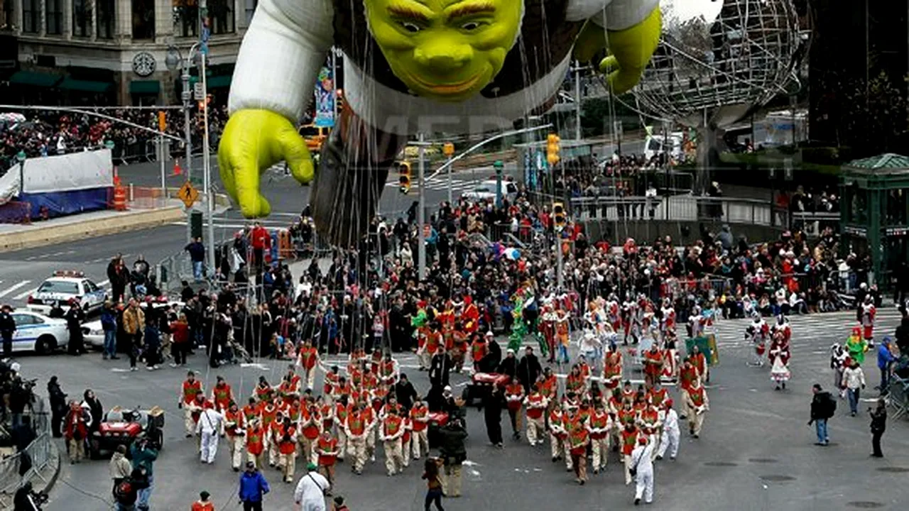 Paradă impresionantă la New York de Ziua Recunoştinţei. Vezi aici GALERIE FOTO!