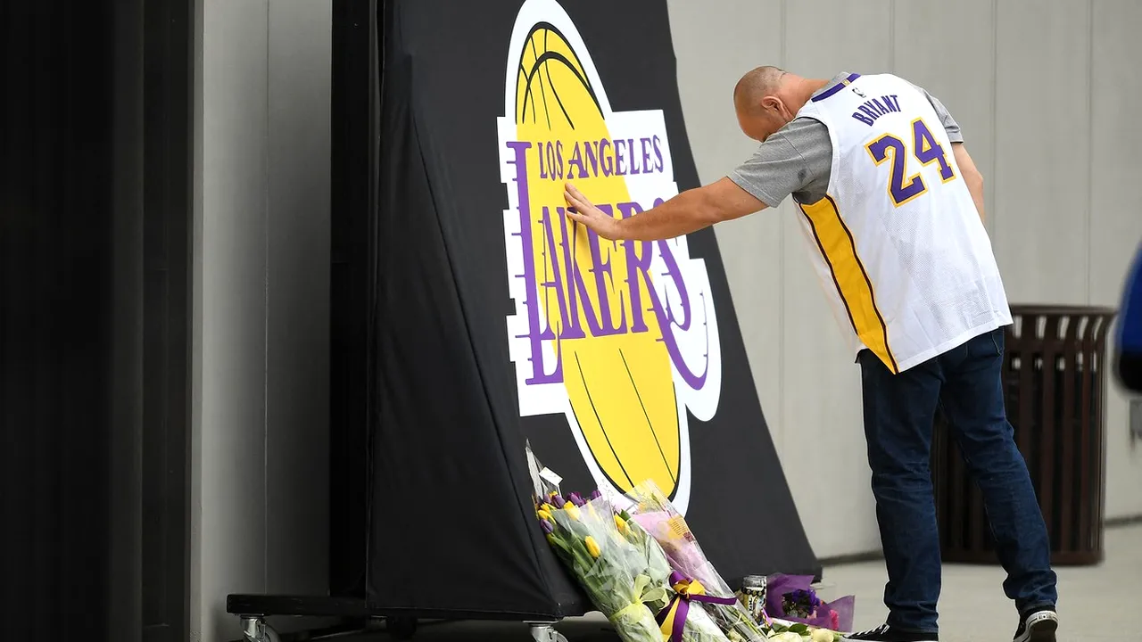 ”Nimeni nu ar fi putut supravieţui” Primele reacţii ale martorilor oculari: secundele dinaintea prăbuşirii elicopterului în care se afla Kobe Bryant