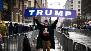 Susţinătorii lui Trump sfidează gerul pentru a-şi arăta sprijinul