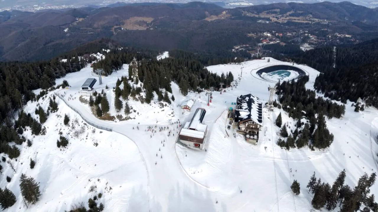 Se schiază pe toate pârtiile din Poiana Brașov, în ciuda temperaturilor pozitive