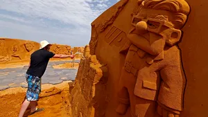 Cel mai mare festival de sculpturi în nisip debutează sâmbătă | VIDEO