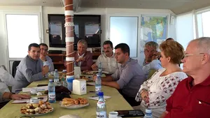 Victor Ponta, în Deltă cu toţi miniştrii Cabinetului său: 