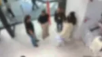 Două femei au fost reținute după ce au furat haine dintr-un magazin din Capitală și au agresat două angajate