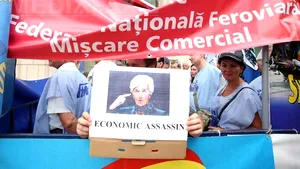 Sindicaliştii din CFR au pichetat, pentru a doua zi consecutiv, sediul Ministerului de Finanţe