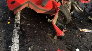 Accident grav la ieşirea din Orăştie: Trei oameni au murit în urma impactului dintre două maşini | FOTO