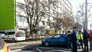 Două femei, agresate de un necunoscut, cu un cuţit, în Capitală. Un cetăţean străin a fost reţinut