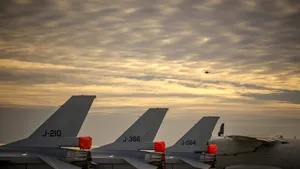 Ultimele două aeronave ale Centrului European de Instruire F-16 au aterizat la Feteşti