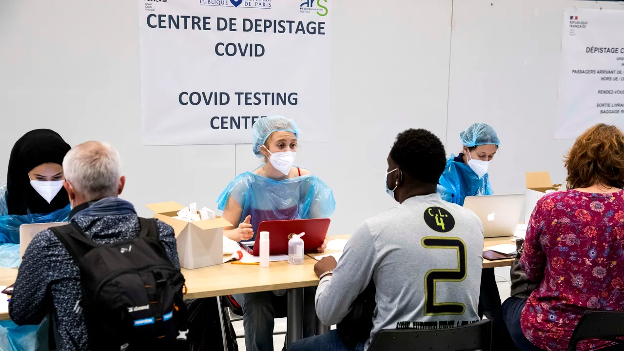 Aproape 1.400 de cazuri noi de coronavirus s-au înregistrat în Franţa în ultimele 24 de ore 