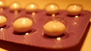Pilulele contraceptive scad semnificativ riscul de cancer ovarian