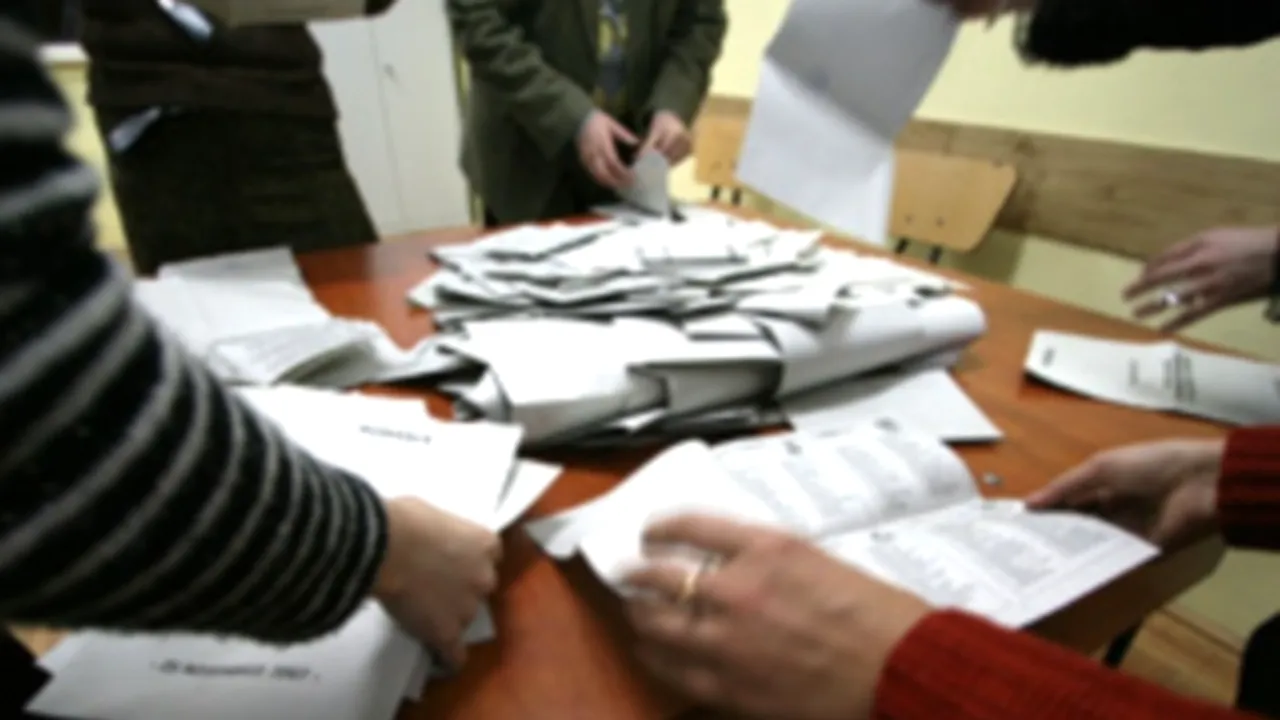 BEC a validat opt candidaturi pentru prezidenţiale, pentru celelalte depuse va decide duminică