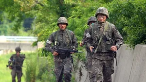 Grănicerul sud-coreean care şi-a ucis cinci camarazi a fost arestat