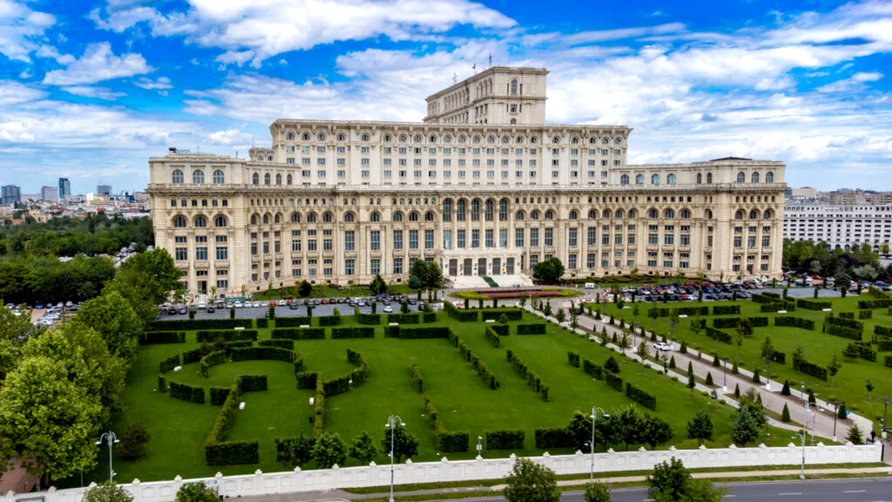 Copiii, invitați duminică, de Ziua lor, în Parlamentul României