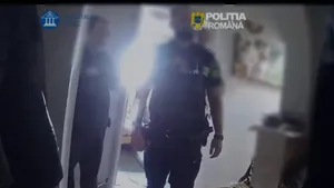 Crimă în plină zi: Bărbat înjunghiat și bătut până la moarte pe o stradă din București