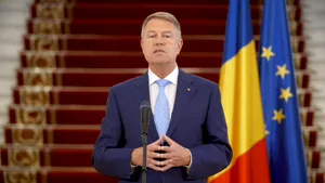 Klaus Iohannis atacă dur PSD: În timp ce ne luptăm cu pandemia, marele PSD se luptă în birourile secrete din Parlament ca să dea Ardealul ungurilor
