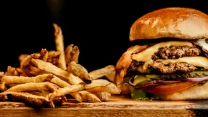 Mai mult de jumătate din caloriile consumate de americani sunt din alimente ultraprocesate