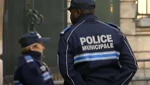 Francezii doresc ca Poliția Locală să patruleze înarmată