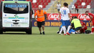 UTA Arad – Farul Constanţa, remiză albă. Meci marcat de accidentarea periculoasă a lui Dănuleasa