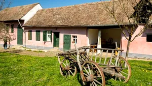 REPORTAJ: Mălâncrav, satul izolat din Sibiu aflat pe harta turistică a străinilor datorită tradiţiilor - FOTO