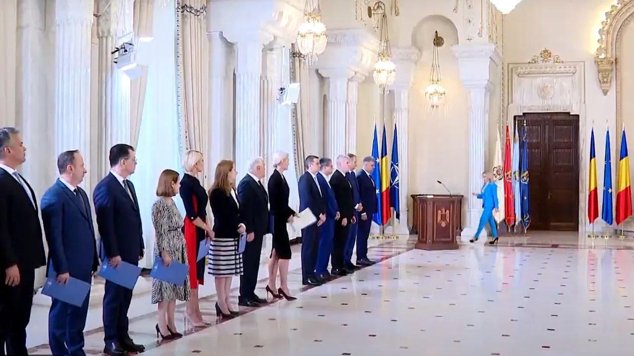 Noii miniştri au depus jurământul în faţa preşedintelui Klaus Iohannis 