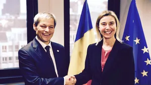 Cioloş a discutat cu Mogherini despre despre implementarea Strategiei Globale a UE